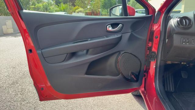 Renault Clio image 8