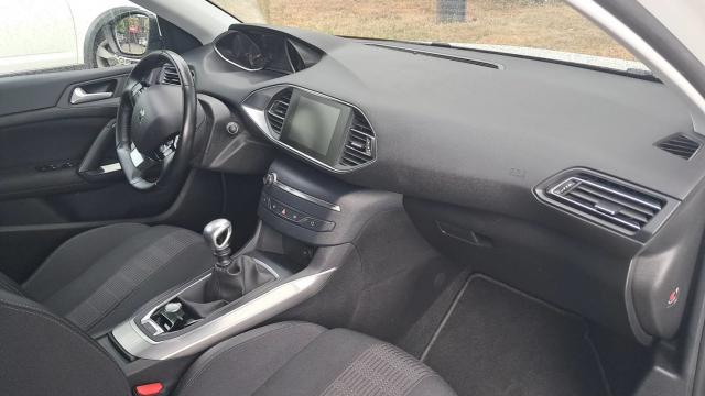 Peugeot 308 image 5