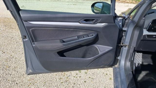 Volkswagen Golf image 6