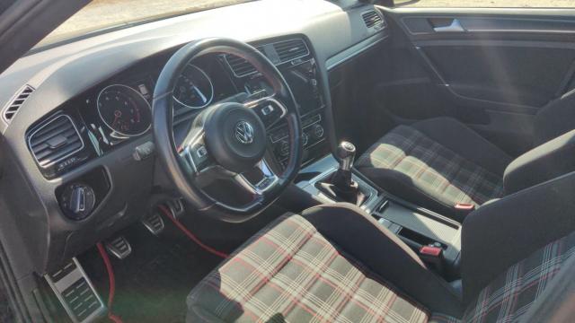 Volkswagen Golf image 8