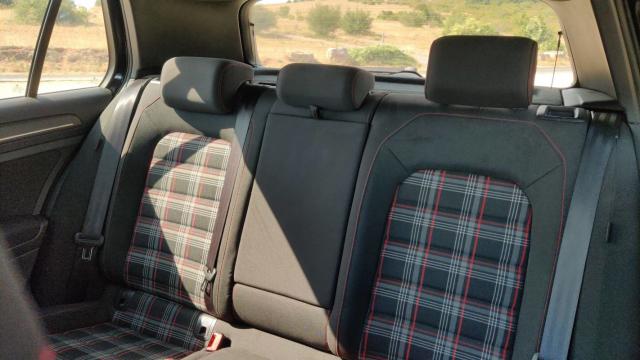 Volkswagen Golf image 2