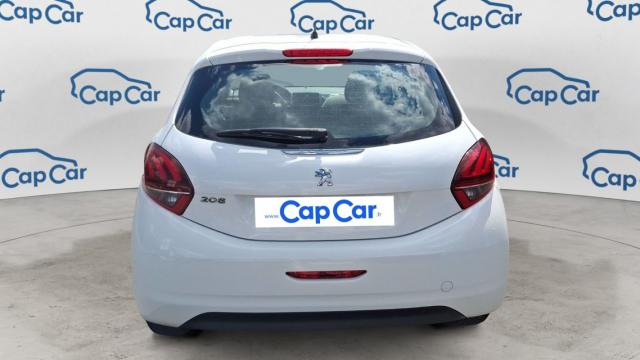 Peugeot 208 image 9
