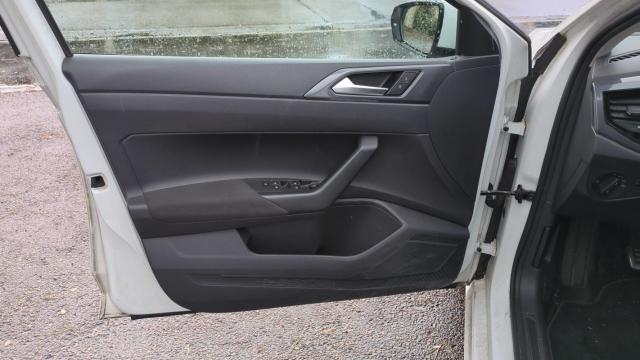 Volkswagen Polo image 9