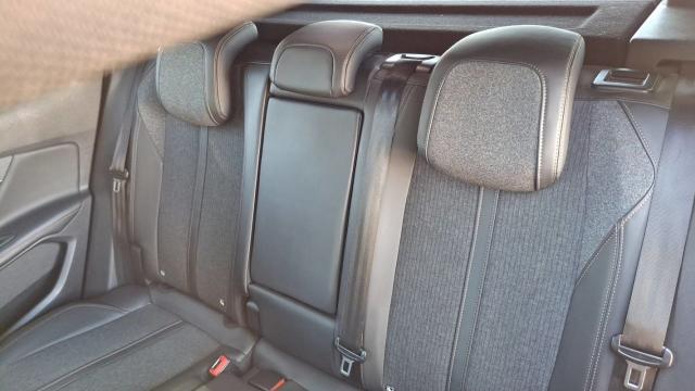 Peugeot 3008 image 9