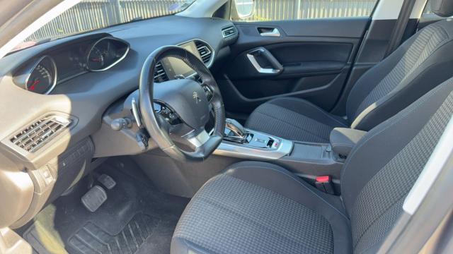 Peugeot 308 image 9