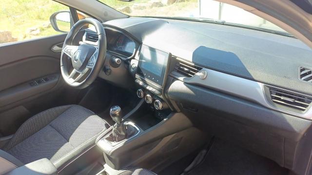 Renault Captur image 1