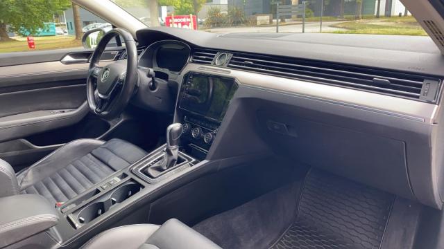 Volkswagen Passat Sw image 1