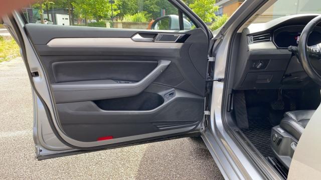 Volkswagen Passat Sw image 2