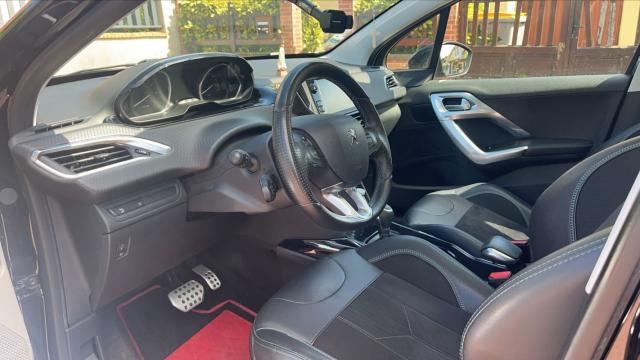 Peugeot 2008 image 3