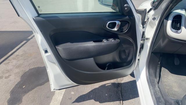 Fiat 500l image 9