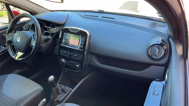 Renault Clio Estate image 5