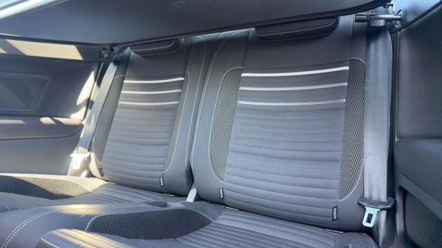 Volkswagen Golf image 2