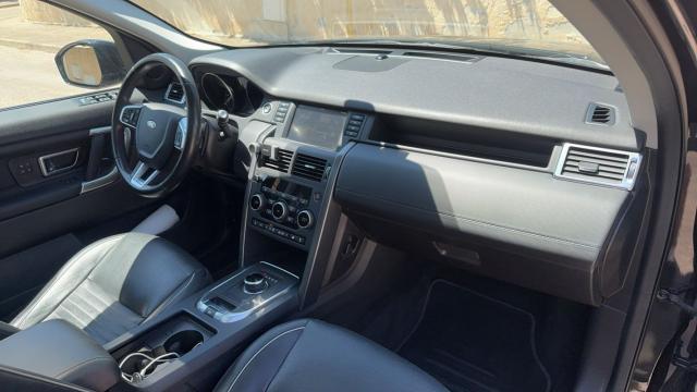 Land Rover Discovery Sport image 3
