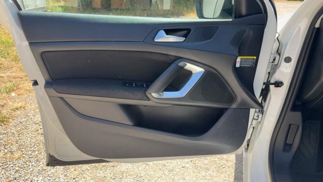 Peugeot 308 image 6