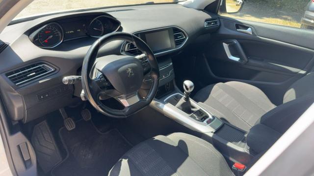 Peugeot 308 image 7