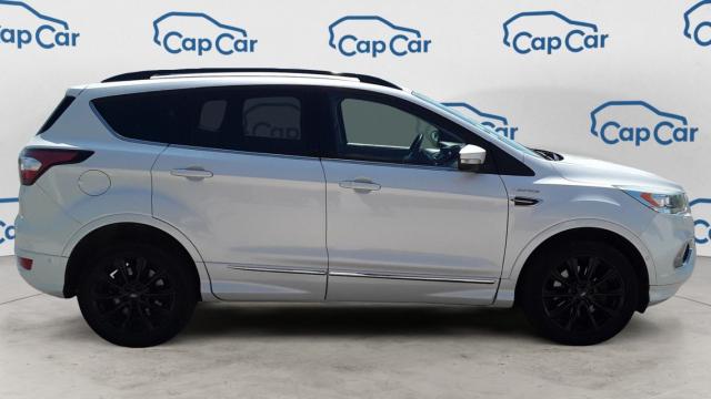 Ford Kuga image 9