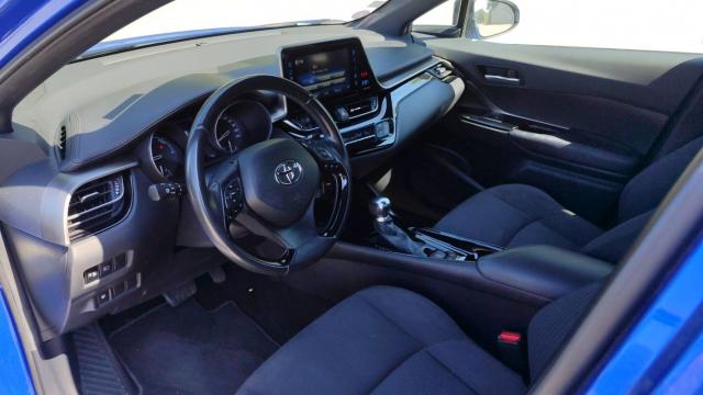 Toyota C-Hr image 8