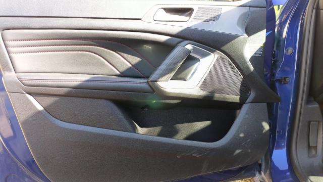 Peugeot 308 image 8