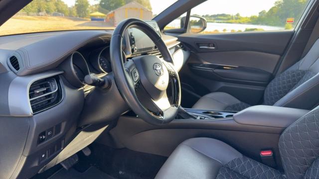 Toyota C-Hr image 7