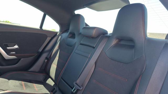 Mercedes Benz Classe Cla image 8