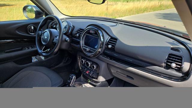 Mini Clubman image 4