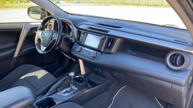 Toyota Rav4 image 4