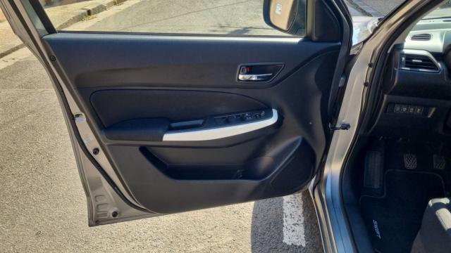 Suzuki Swift image 5