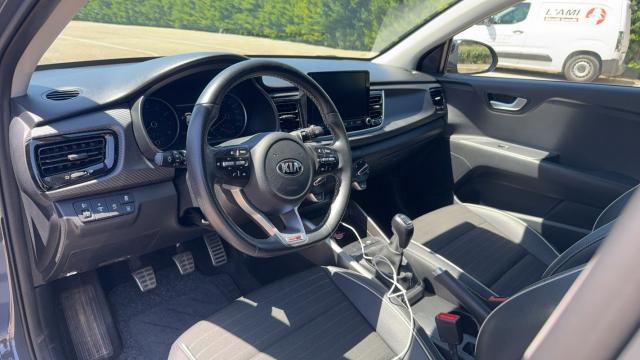 Kia Rio image 5