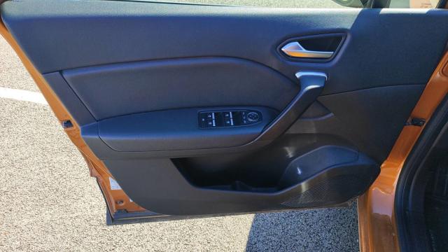 Renault Captur image 9