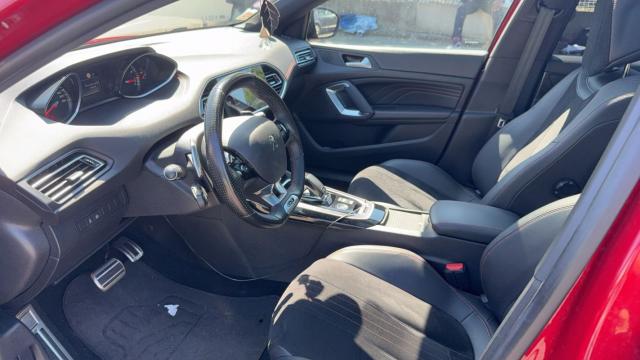Peugeot 308 image 2