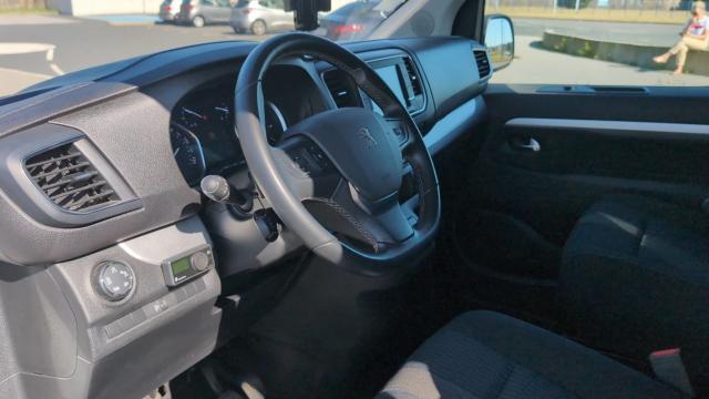 Peugeot Traveller image 6