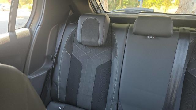 Peugeot 208 image 7