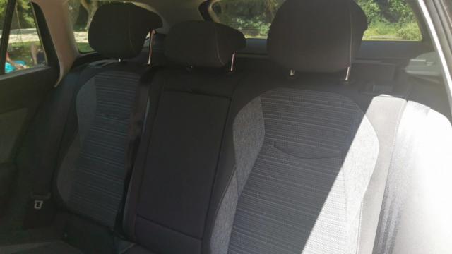 Skoda Superb Combi image 9