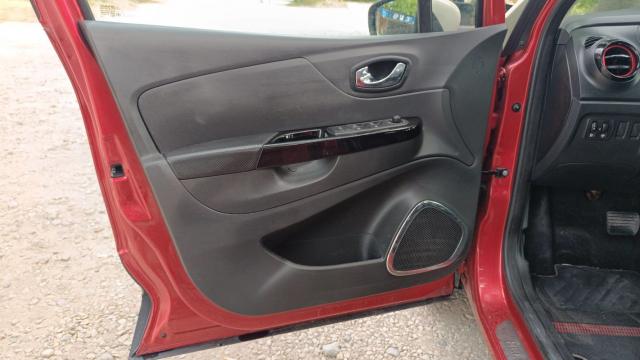 Renault Captur image 1