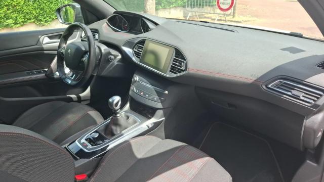 Peugeot 308 image 3