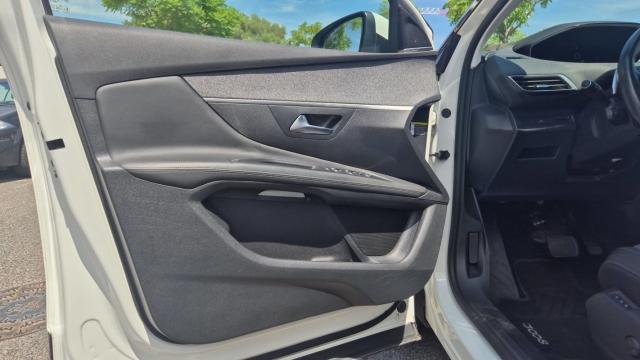 Peugeot 3008 image 7