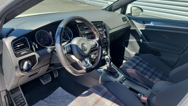 Volkswagen Golf image 3