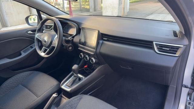 Renault Clio image 6
