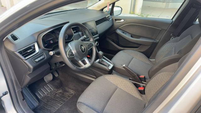 Renault Clio image 2
