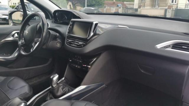 Peugeot 2008 image 6