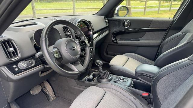 Mini Countryman image 2