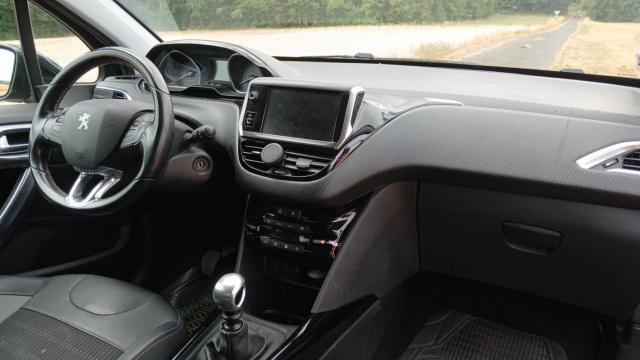 Peugeot 2008 image 1