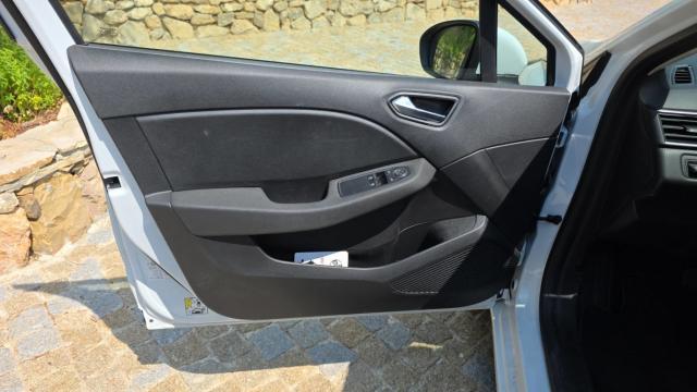Renault Clio image 8