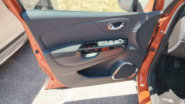 Renault Captur image 2