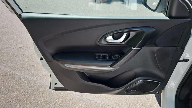 Renault Kadjar image 9