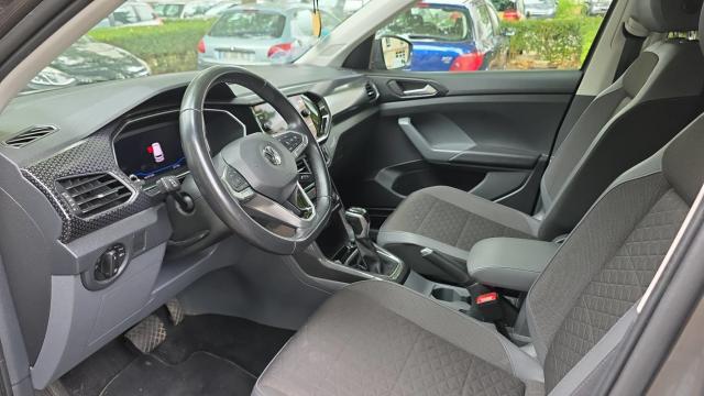 Volkswagen T-Cross image 2