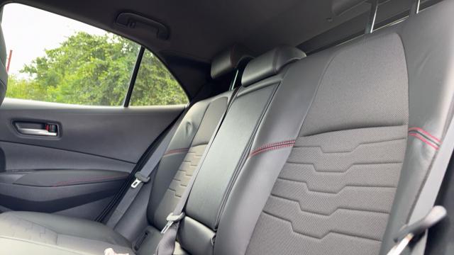 Toyota Corolla image 9