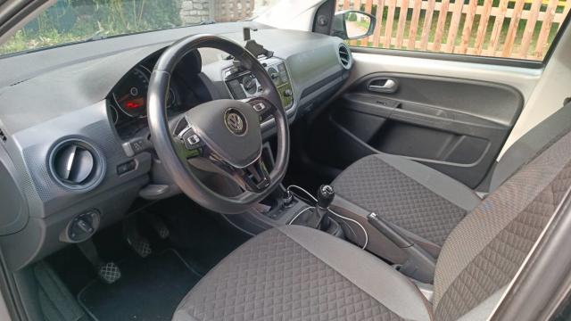 Volkswagen Up! image 2