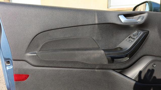 Ford Fiesta image 4