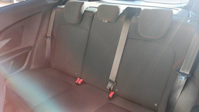 Ford Fiesta image 9